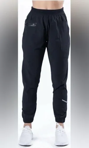 Alphalete Studio Jogger Pants thumbnail 2