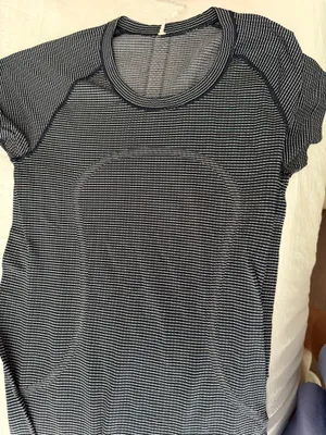Lululemon Swiftly Short Sleeve Tech thumbnail 1