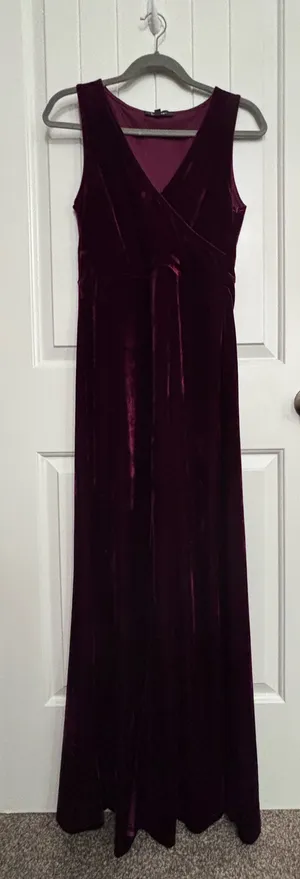 Lulus Red Purple Velvet Gown Formal Prom thumbnail 2