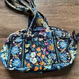 Vera Bradley Midnight Blues Floral Shoulder Bag thumbnail 7
