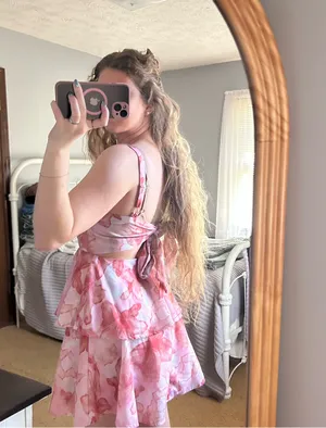 Selfie Leslie Summer/Spring Pink Floral dress thumbnail 3