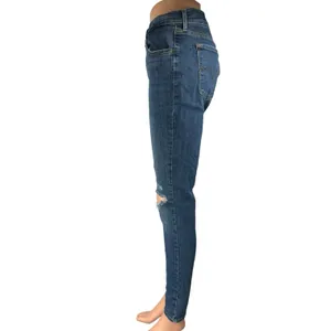 Levi's 710 Super Skinny Women's Blue Distressed Mid Rise Denim Jeans Size 31 thumbnail 2