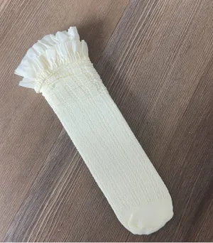 New beige lace ruffle socks thumbnail 4