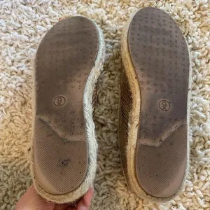 DV Dolce Vita for Target Canvas Gold Metallic Flat Espadrilles Shoes Size 9 thumbnail 7