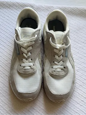 Reebok Lace-Up Sneakers Size 7.5 thumbnail 1