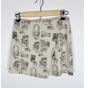 Abercrombie & Fitch Scarlett Linen Blend Mini Skort Size XS Wrap Novelty Print thumbnail 4