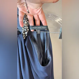 Carmen Marc Valvo Women’s Beaded Toga Navy Maxi Dress‎ Size 4 thumbnail 4