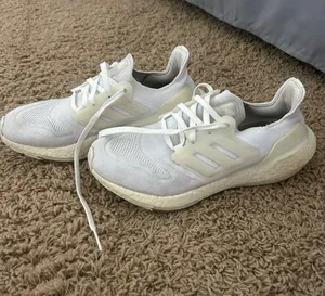 Adidas Ultraboosts thumbnail 1