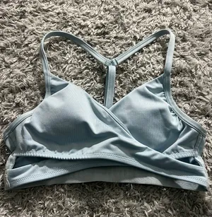 PINK - Victoria's Secret Cross Cross Sports Bra thumbnail 1