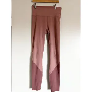 Vuori Color Block Studio Leggings Dusty Rose High-Rise Leggings Size XS thumbnail 4