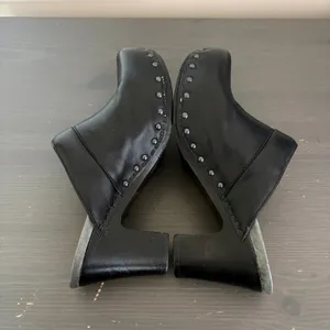 Dansko Clogs Mules 38 Black Leather Studded Chunky Heel Retro Comfort Boho thumbnail 4