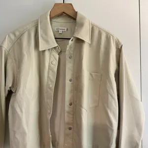 Good American | NWT Better Than Leather Faux Cropped Shacket Jacket, Size‎ 1 thumbnail 3