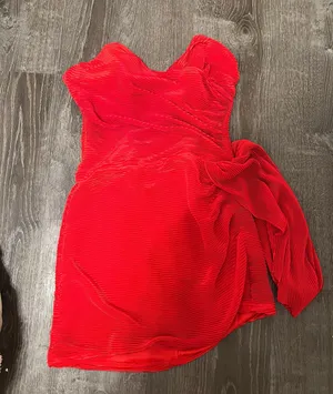 Lucy in the Sky Red Dress thumbnail 2