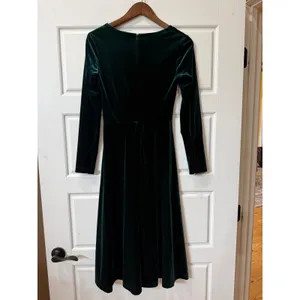 Eliza J Green Dark Velvet Dress Ruched Front Size 2 Fairy Grunge Goth Holiday thumbnail 5