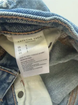 American Eagle Highest Rise 90’s Boyfriend Jean Shorts Size 8 thumbnail 6