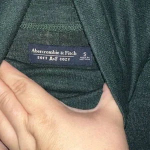 abercrombie and fitch soft and‎ cozy long sleeve collared top - size small thumbnail 3