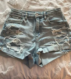 American eagle Jean shorts with flower embroidery thumbnail 1
