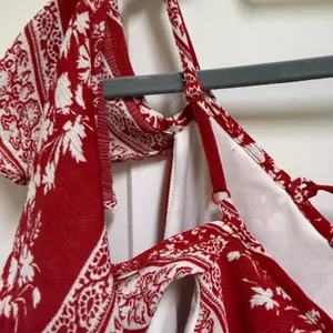 Charlotte Russe Red White Floral Cold Shoulder Lace Up Mini Dress‎ Size Medium thumbnail 6