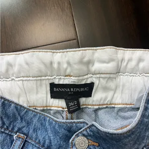 Banana Republic Classic Blue Jean Shorts thumbnail 3