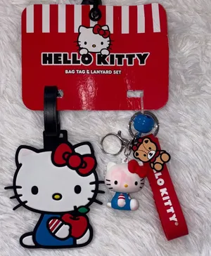 Hello Kitty Red and White Luggage Tag Set thumbnail 1