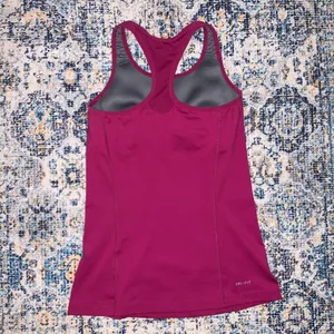 NIKE dri-fit tank top size S thumbnail 2