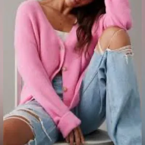 American Eagle Oversized Barbie Pink Super Soft Cardigan Sz S Fits L thumbnail 1