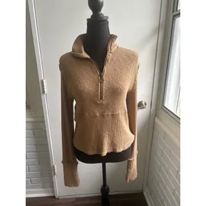 We The‎ Free Free People Midnight 1/2 Zip Crop Top Large boho minimalist thumbnail 2