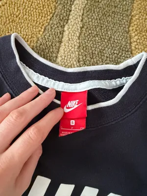 Nike Sportswear Archive Crew Sweatshirt Crewneck Women’s Size Small thumbnail 2