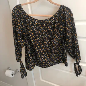 NWT Madewell off the shoulder top thumbnail 2