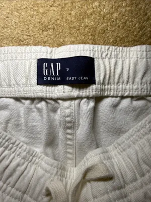 Women’s GAP Easy Cargo Capris thumbnail 4