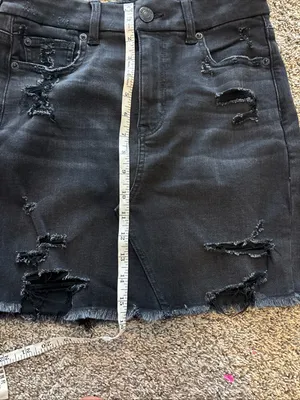 American Eagle NWT Distressed Black Denim Skirt thumbnail 2