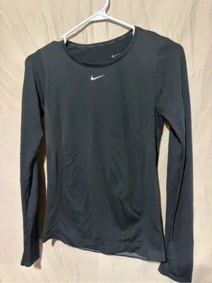 Nike long sleeve thumbnail 1