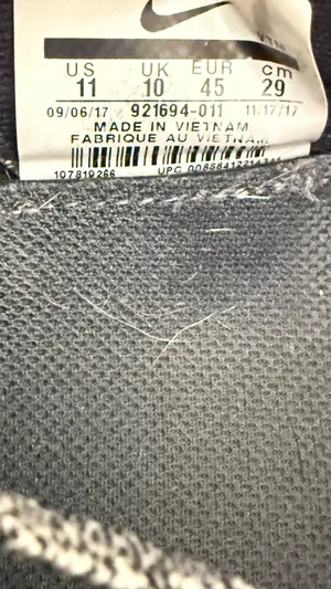 Nike Air Max Sequent Womens Shoes Sneakers Size 11 Black Gray Running thumbnail 8
