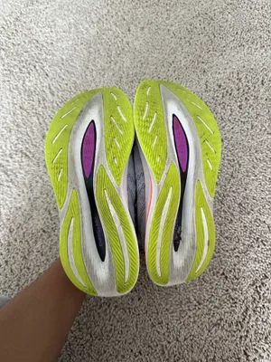 New Balance Running Shoes Women’s thumbnail 2
