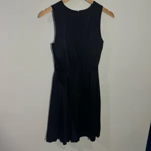 NWT Club Monaco Dallyce Dress Navy Size 00 Minimalist‎ Flowy Effortless Elegant thumbnail 6