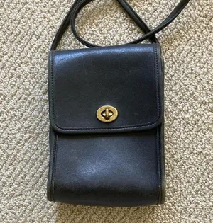 Vintage Coach Turnlock Crossbody Bag 90s Black #356 0149-356 Front Flap Handbag thumbnail 1