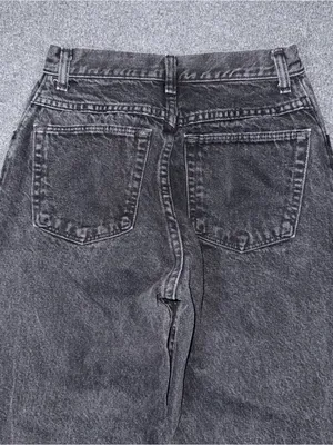 Vintage 90s Wrangler for Women Black Denim High Rise Taper Ankle Mom Jeans Sz 8 thumbnail 4