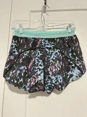Lululemon Size 4 Blue, Black Floral Run Speed Shorts thumbnail 2