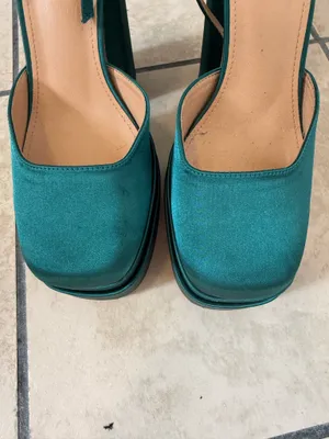 Satin Green Heels Size 10 thumbnail 3
