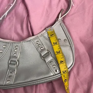 Goth Grunge Biker Y2K 2000s Style Trendy Silver Streetwear Bimbo Shoulder Hand Bag Purse Mcbling Faux Leather Studs #Acubi #Subversive #Streetwear #Punk #Baddie Measurement in pics thumbnail 4