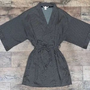Victoria’s Secret Silky Black Robe with Pockets & Tie-Waist thumbnail 1