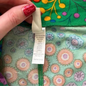 LuLaRoe Green / Pink / Yellow Patterned Leggings Size Tall and Curvy 12/18 thumbnail 6