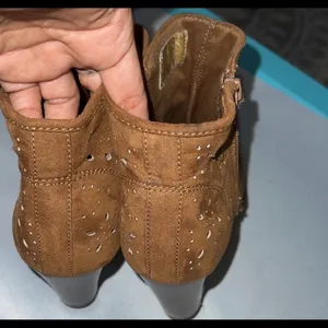 AEO Sz 10 American Eagle Brown Side Zip Western Ankle Booties Sz 10 thumbnail 2