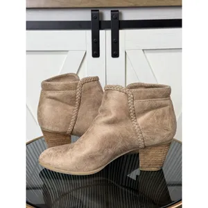Report Chloey Womens Ankle Boots Size 8.5 Tan Suede Side Zip Stacked Block Heel thumbnail 5