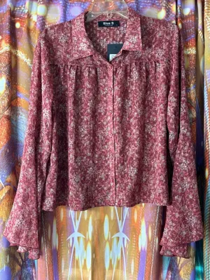 Boho Hippie Floral Button-Up With Bell Sleeves ✨ thumbnail 2
