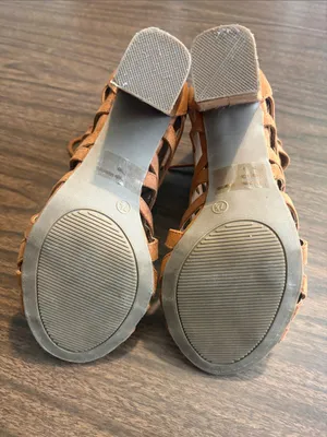 Wild Diva 7.5 Cigar Sandal Caged Cut Out Chunky Block Heel Peep Toe thumbnail 6