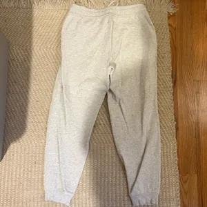 Lululemon Scuba Joggers thumbnail 3