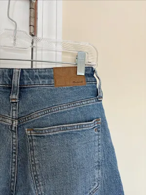 Madewell The Curvy Perfect Vintage Wide-Leg Jean thumbnail 6