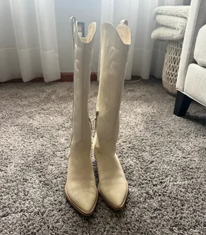 DV by Dolce Vita White Embroidered Western Boots thumbnail 6