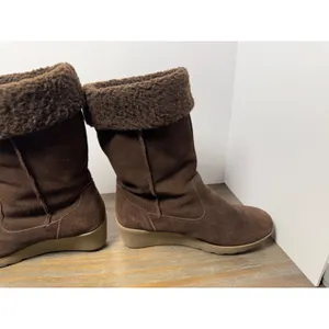 Lands' End Women's 8.5 Brown Suede Faux Fur Cuff Wedge Winter Boots thumbnail 5